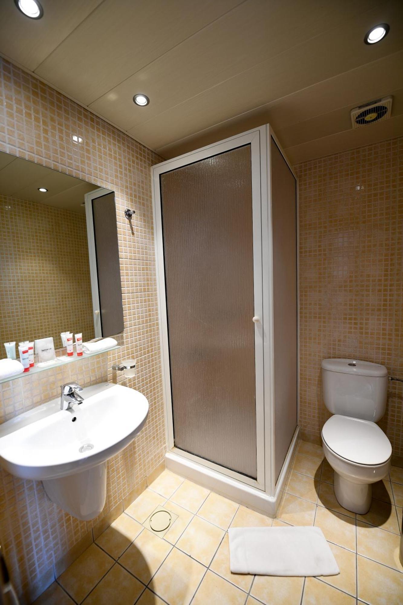 The Smallville Xpress Aparthotel