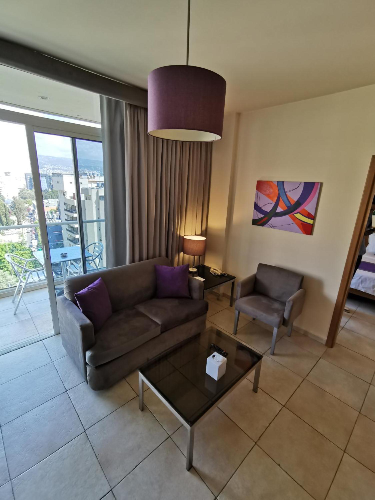 The Smallville Xpress 4* Beirut