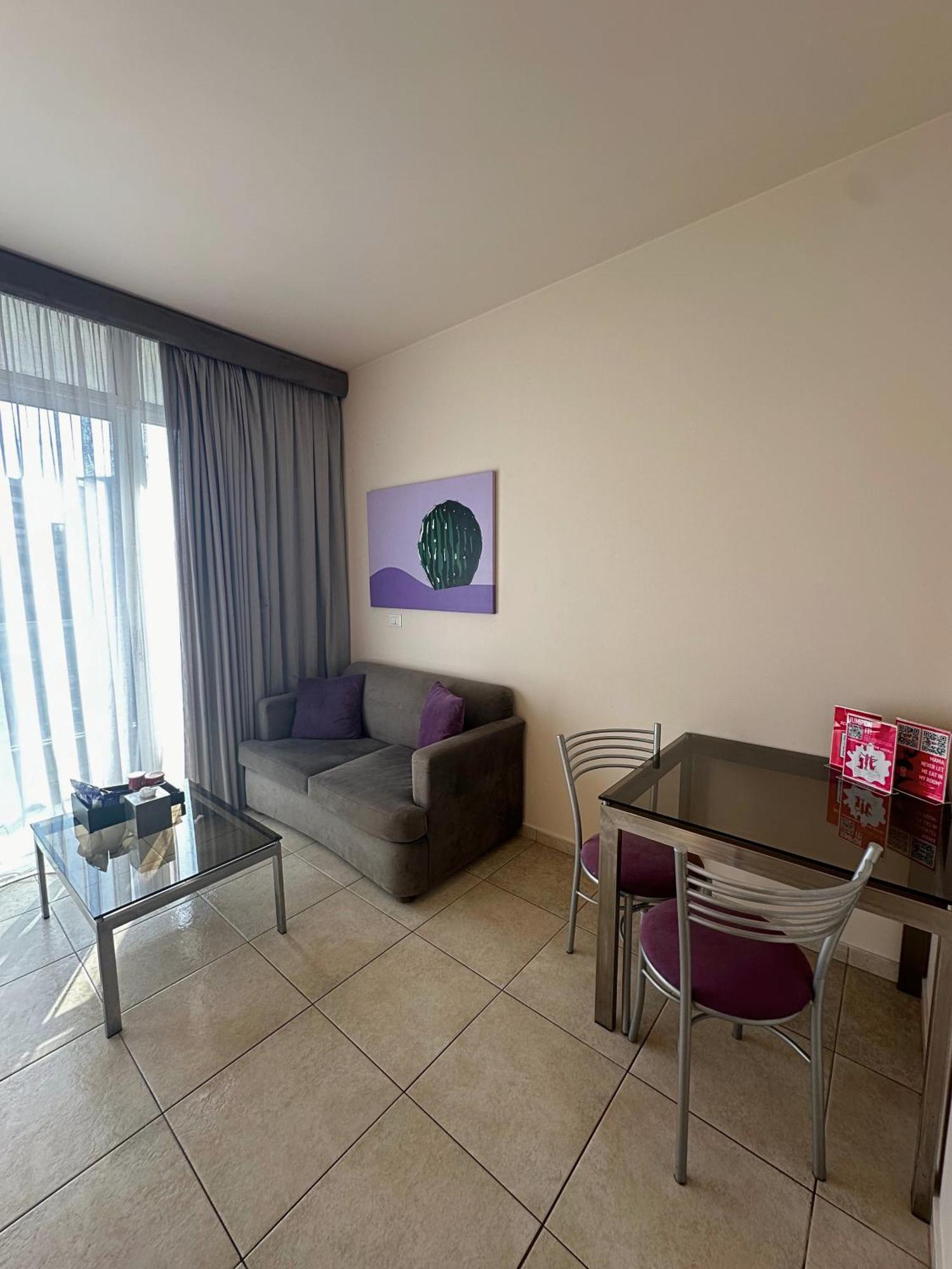 The Smallville Xpress 4* Beirut