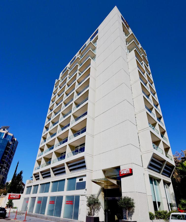 The Smallville Xpress Aparthotel 4*