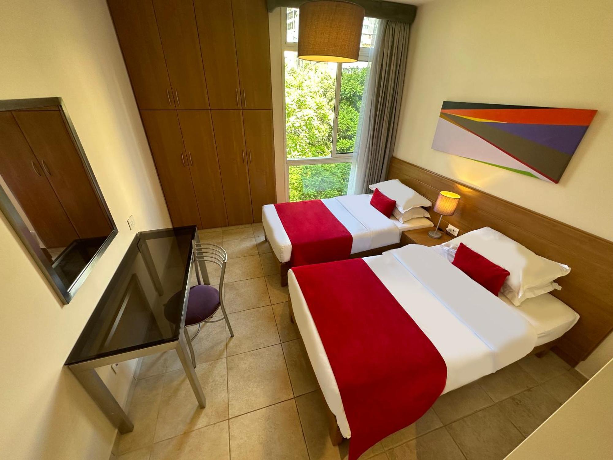 The Smallville Xpress Beirut
